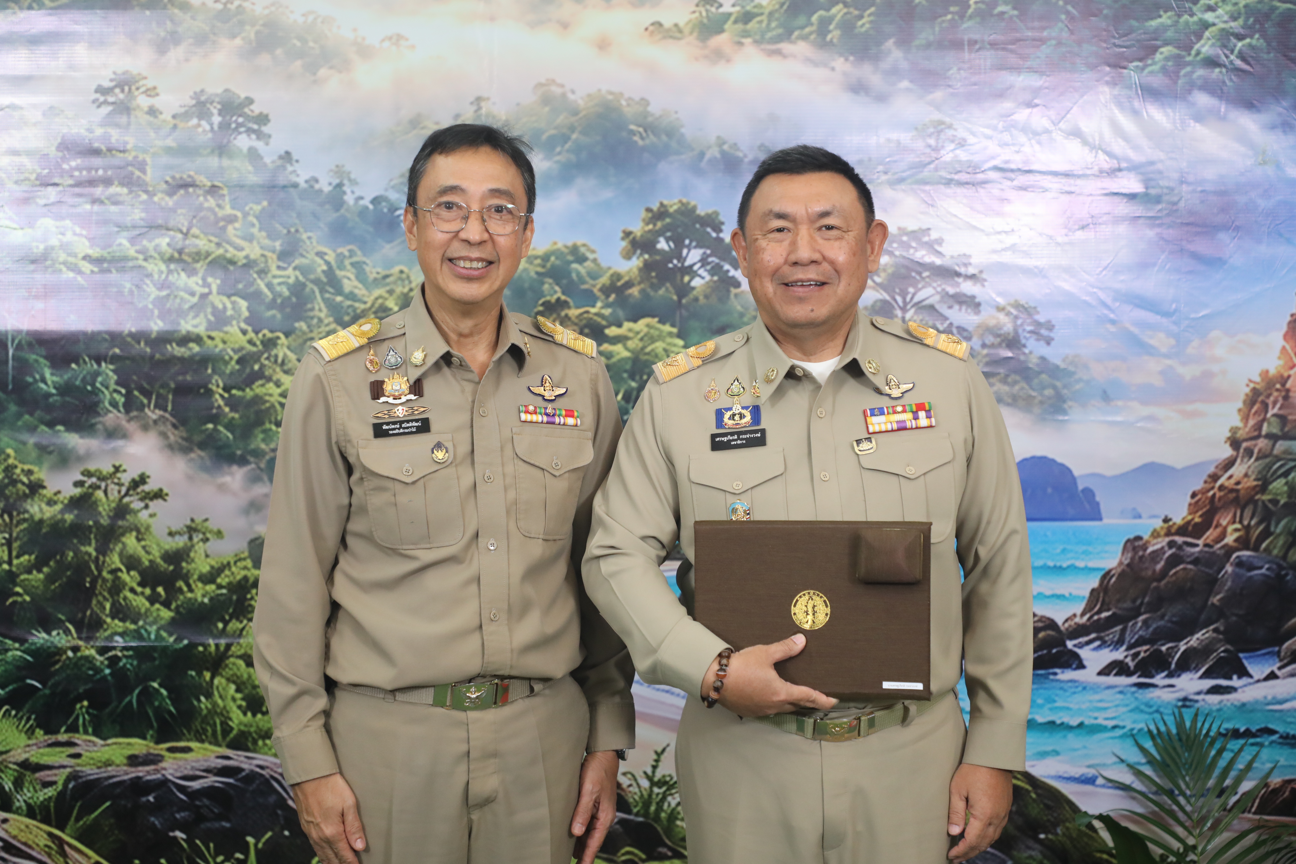 title - ส.ป.ก. เข้าร่วมงานวันสถาปนากรมป่าไม้ครบรอบ 130 ปี และรับมอบเครื่องหมายเชิดชูเกียรติ 